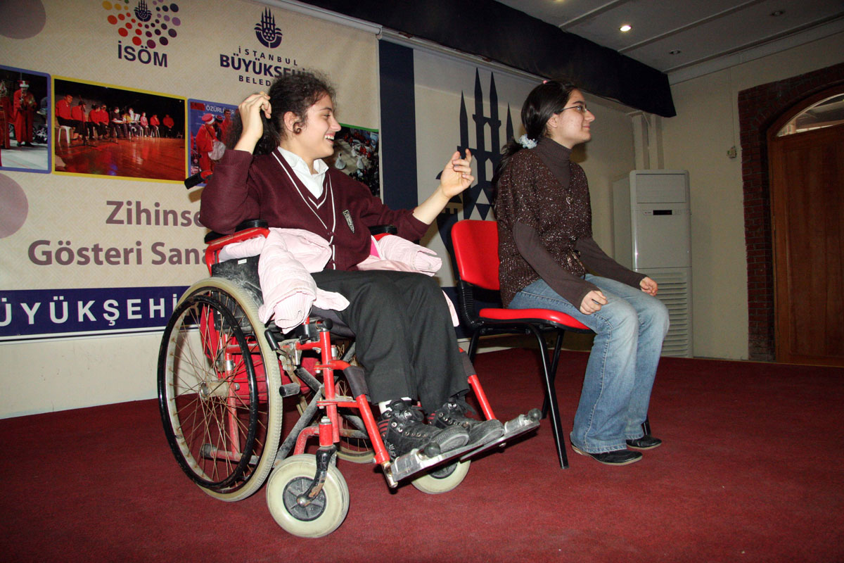 �z�rl� �ocuklar Tiyatro �enli�i Yap�ld�